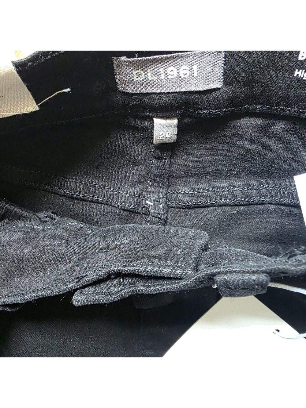DL1961 Women’s Black Bridget Boot High Rise Instasculpt Crop Jeans Size: 24 - Picture 5 of 5